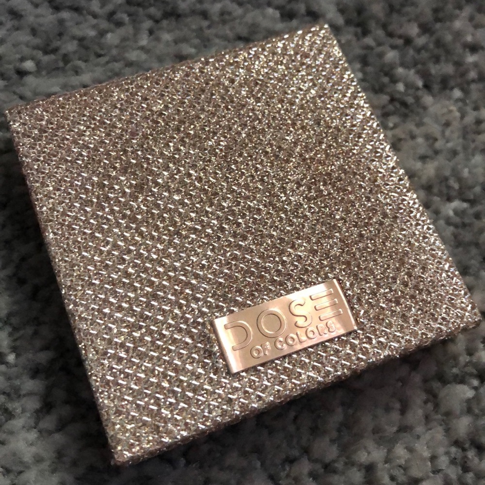 Dose of colors mirame highlighter Desi x Katy